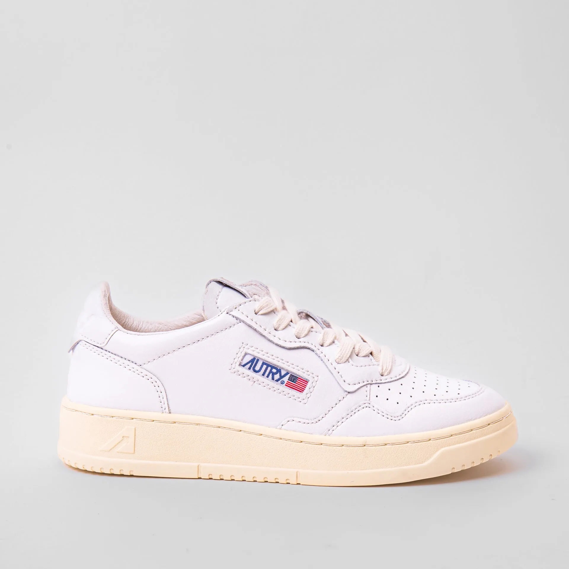 AUTRY SNEAKERS MEDALIST LOW AULW-LL 15 