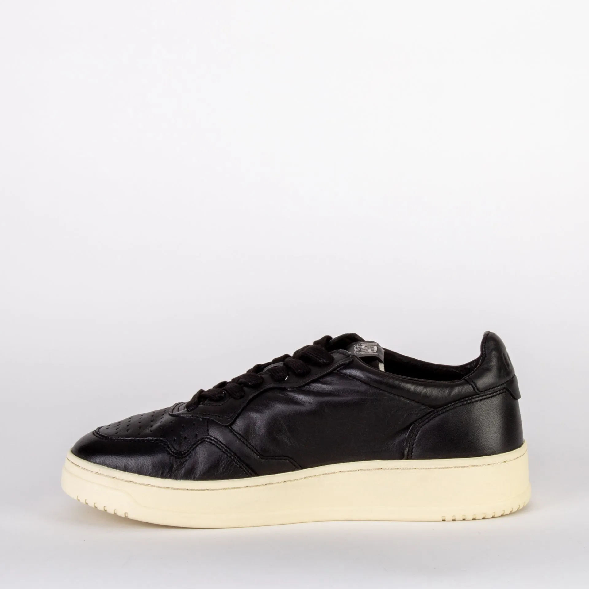 AUTRY SNEAKERS - MEDALIST LOW GOAT - BLACK 