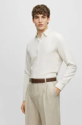 Slim-fit shirt in washed cotton twill