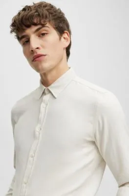 Slim-fit shirt in washed cotton twill