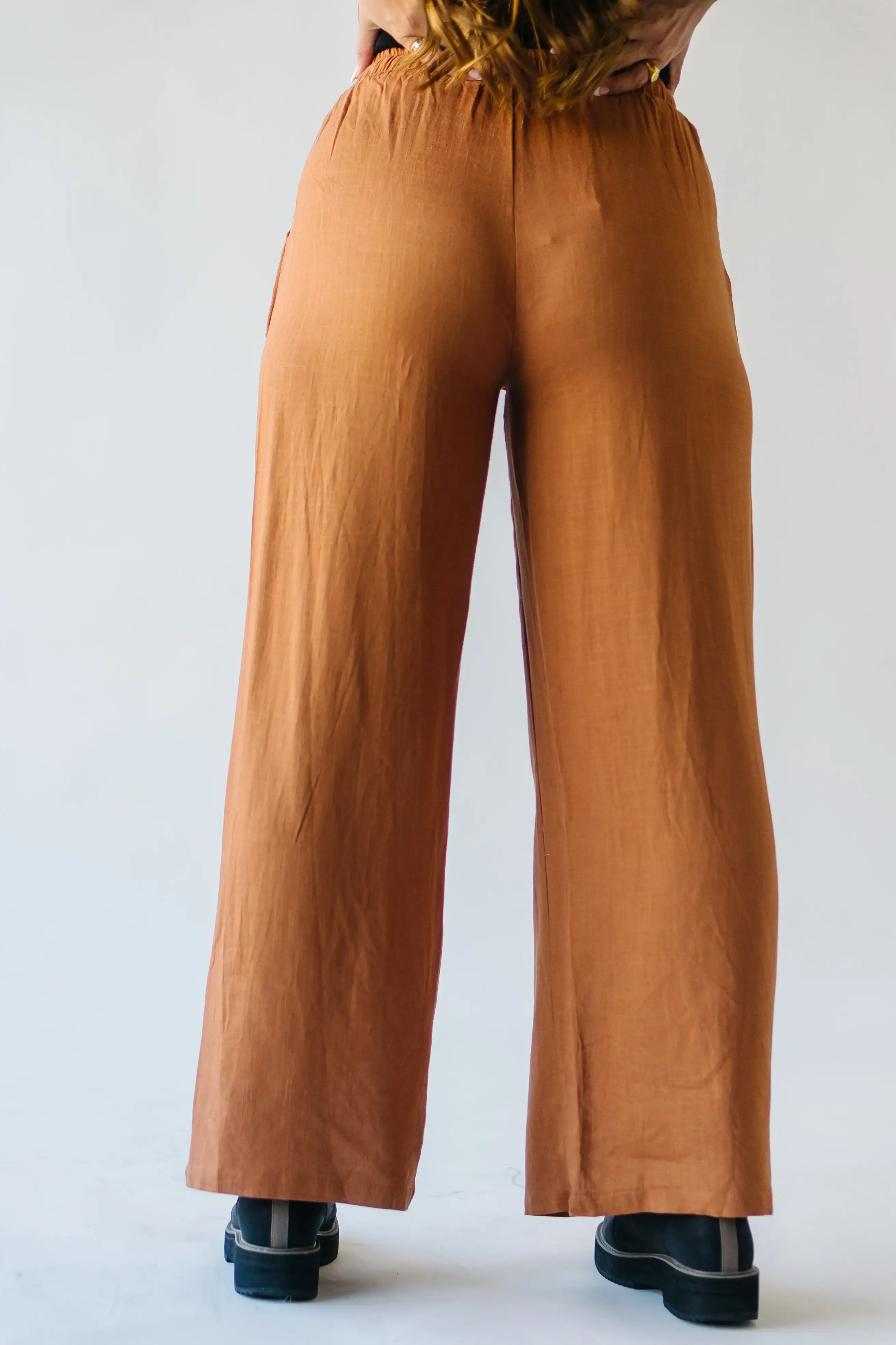 The Starkey Linen Tie Detail Pant in Camel