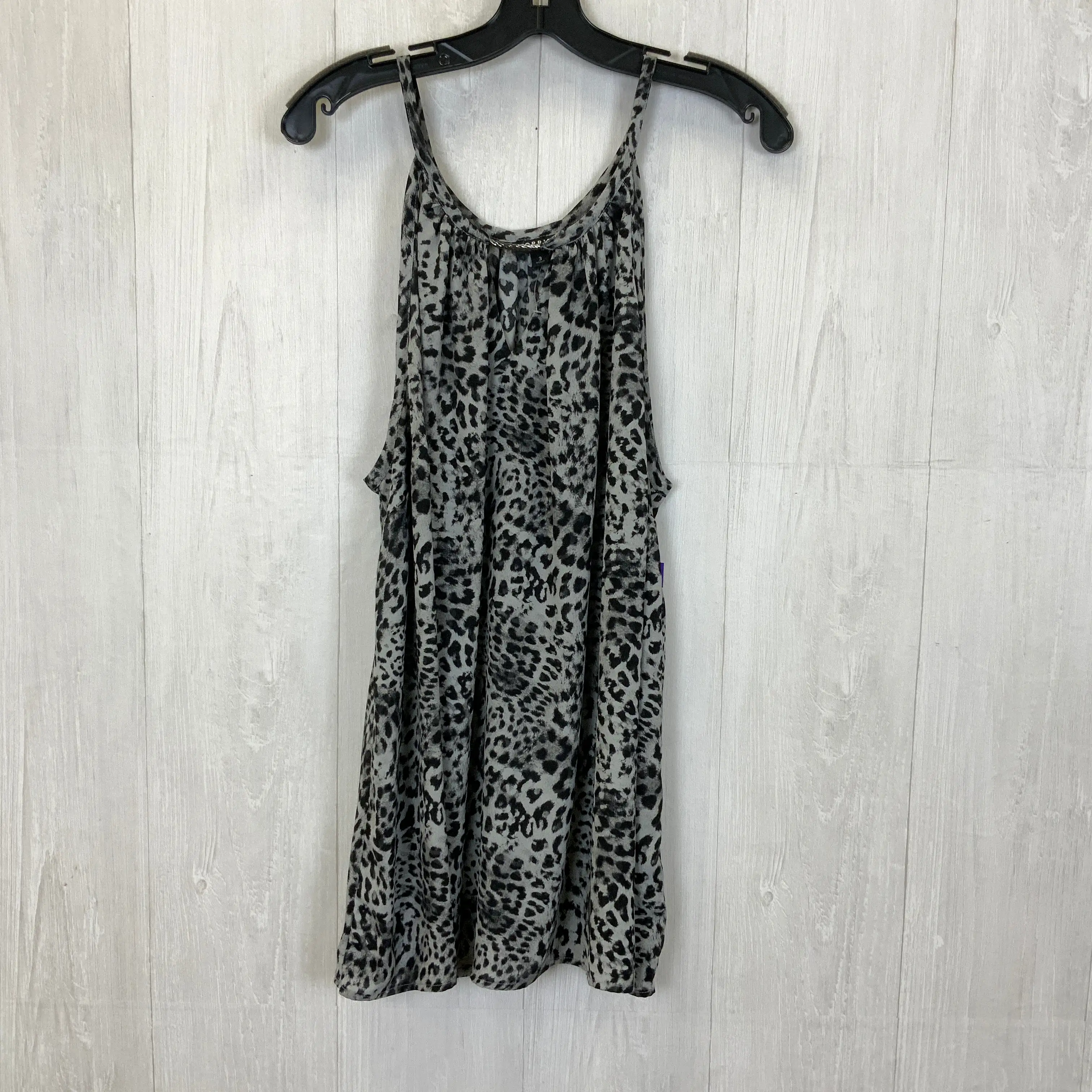 Top Sleeveless By Torrid  Size: 3x